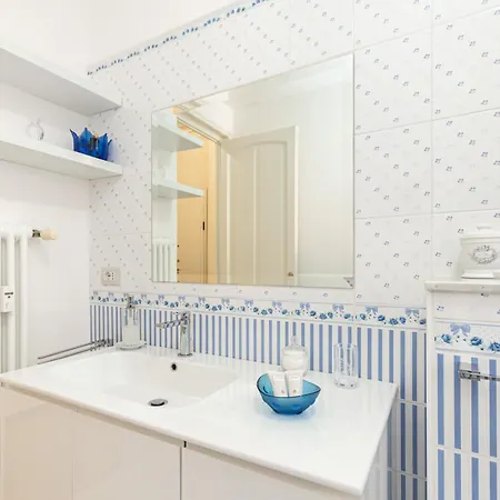 Elegante Nel Cuore Della Citta - Self Check-in E Aria Condizionata Apartment *