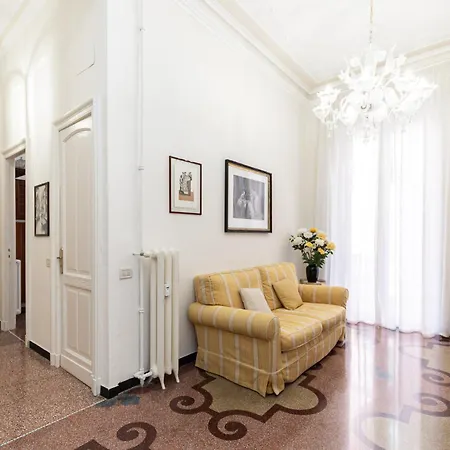 Elegante Nel Cuore Della Citta Διαμέρισμα Γένοβα